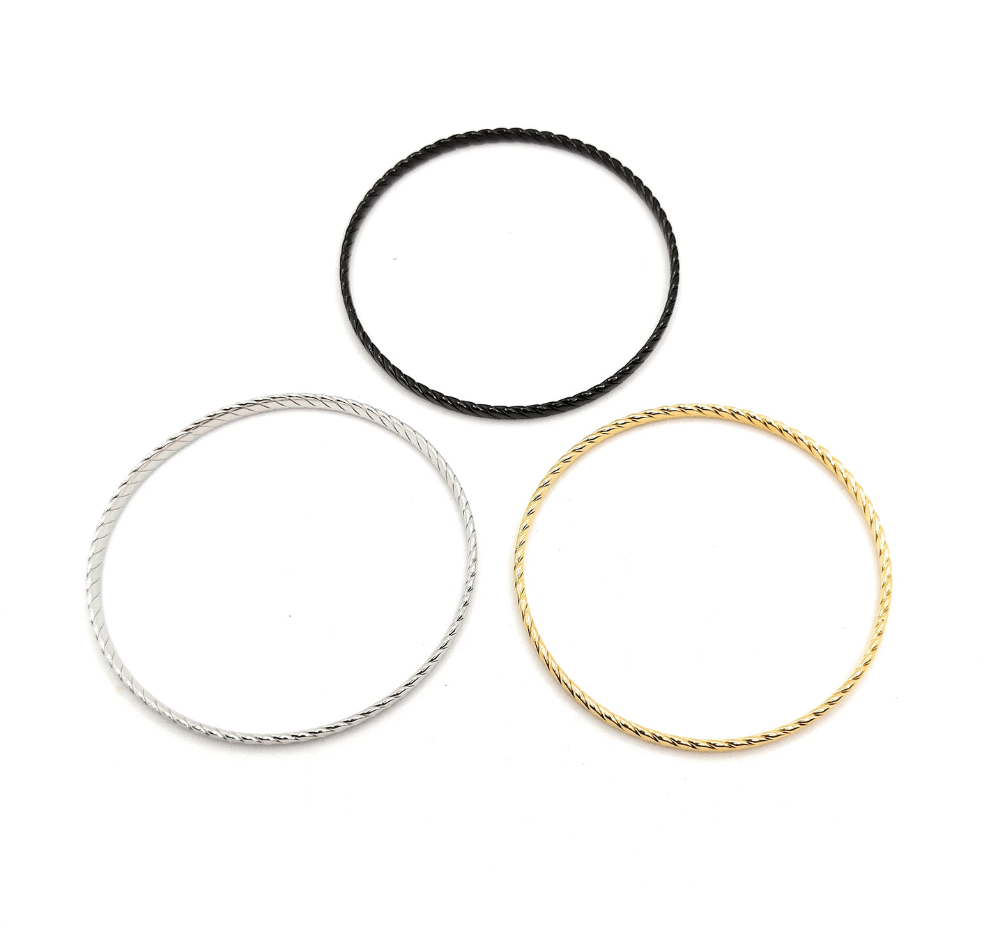 Set de 3 Pulseras Individuales Texturizadas · Oro Amarillo, Plata y Negro