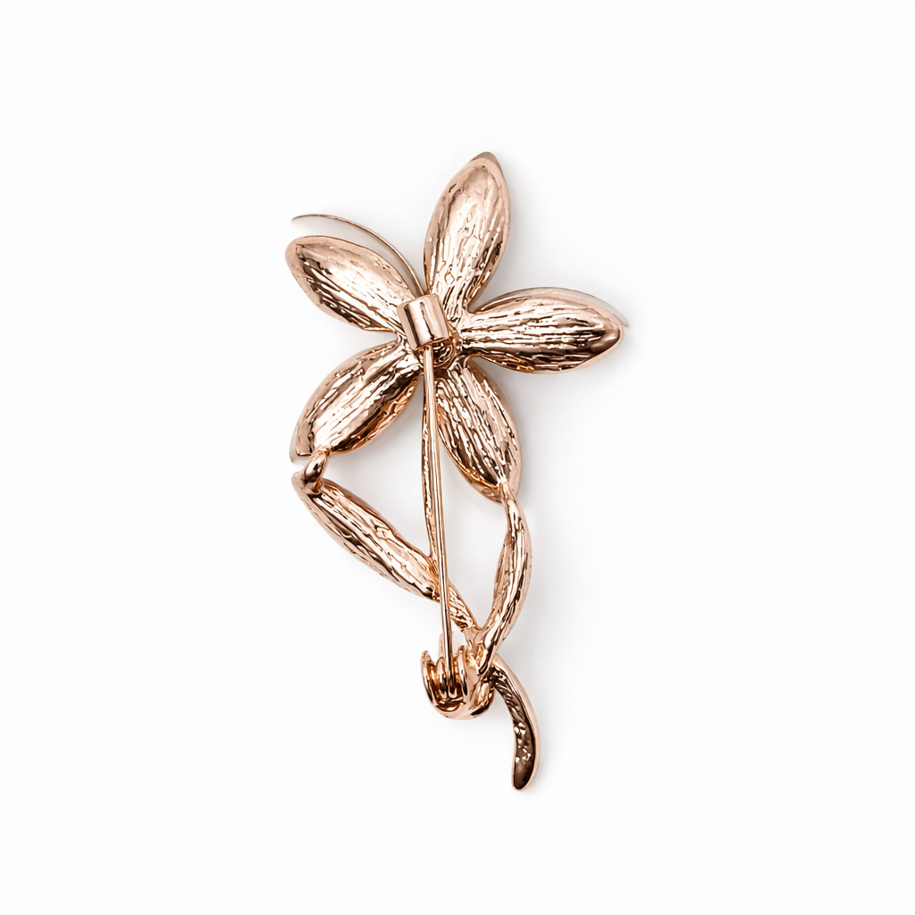 Broche joya floral verde claro dorado con cristales y circonitas brillantes