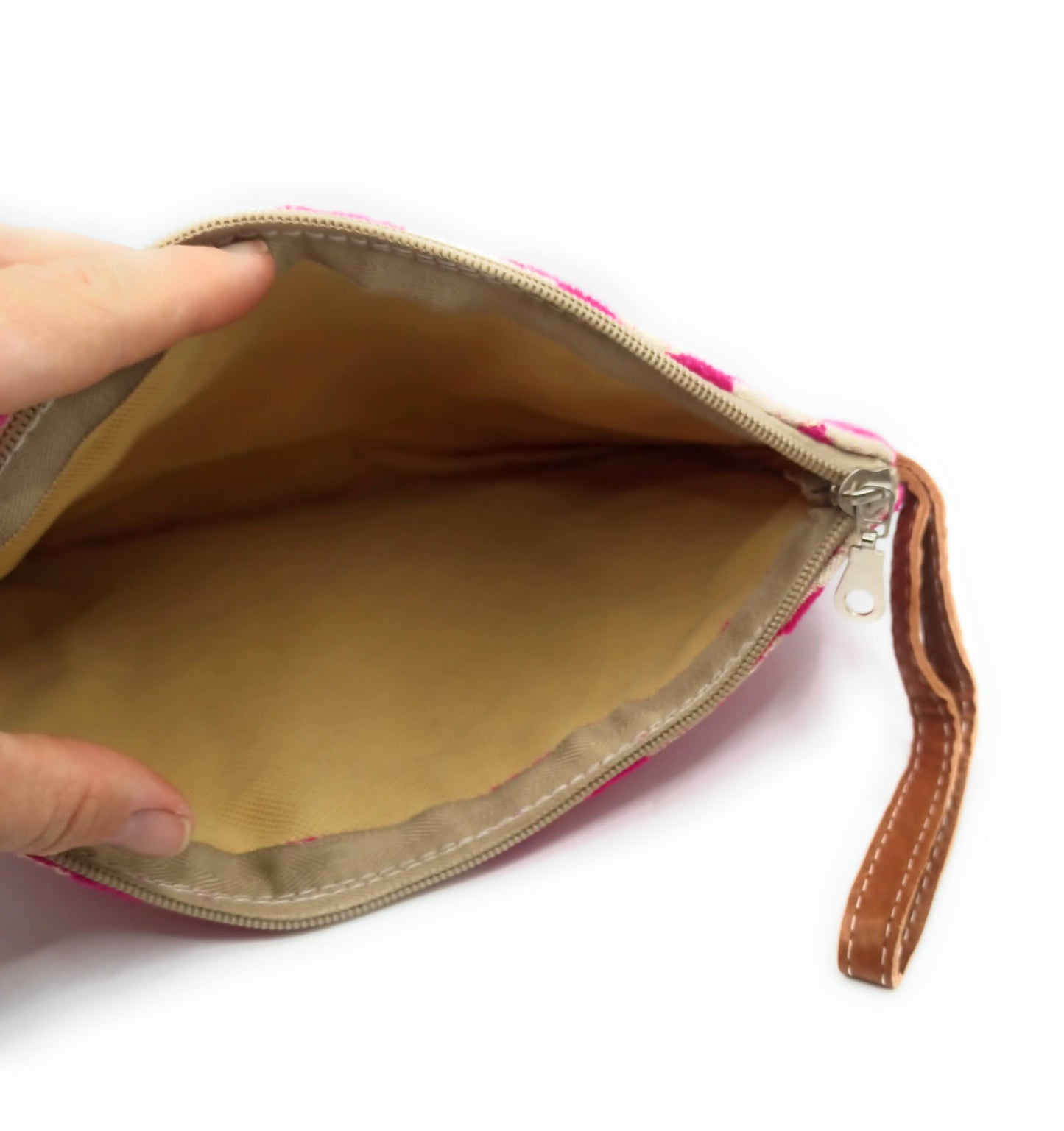 Cartera de Mano Neceser Estampado Andaluz – Colorido y Alegre · Fucsia