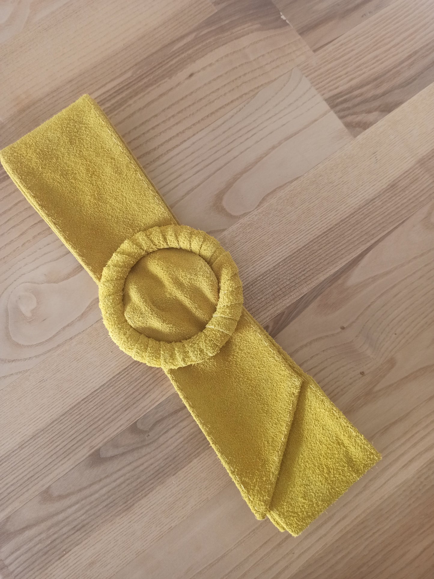 Cinturón de Ante Ajustable, Talla única de S a XL · Mostaza (última unidad!)