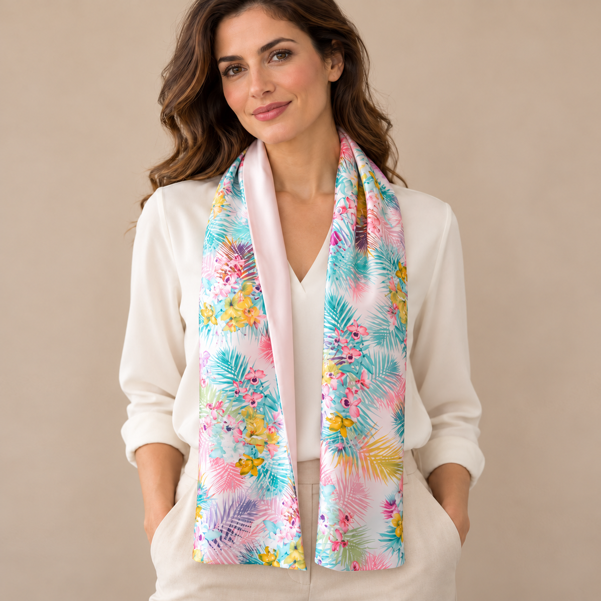 Satinschal mit Blumenmuster – Handgefertigte Eleganz aus Sevilla · Orchidee (50 x 150 cm)