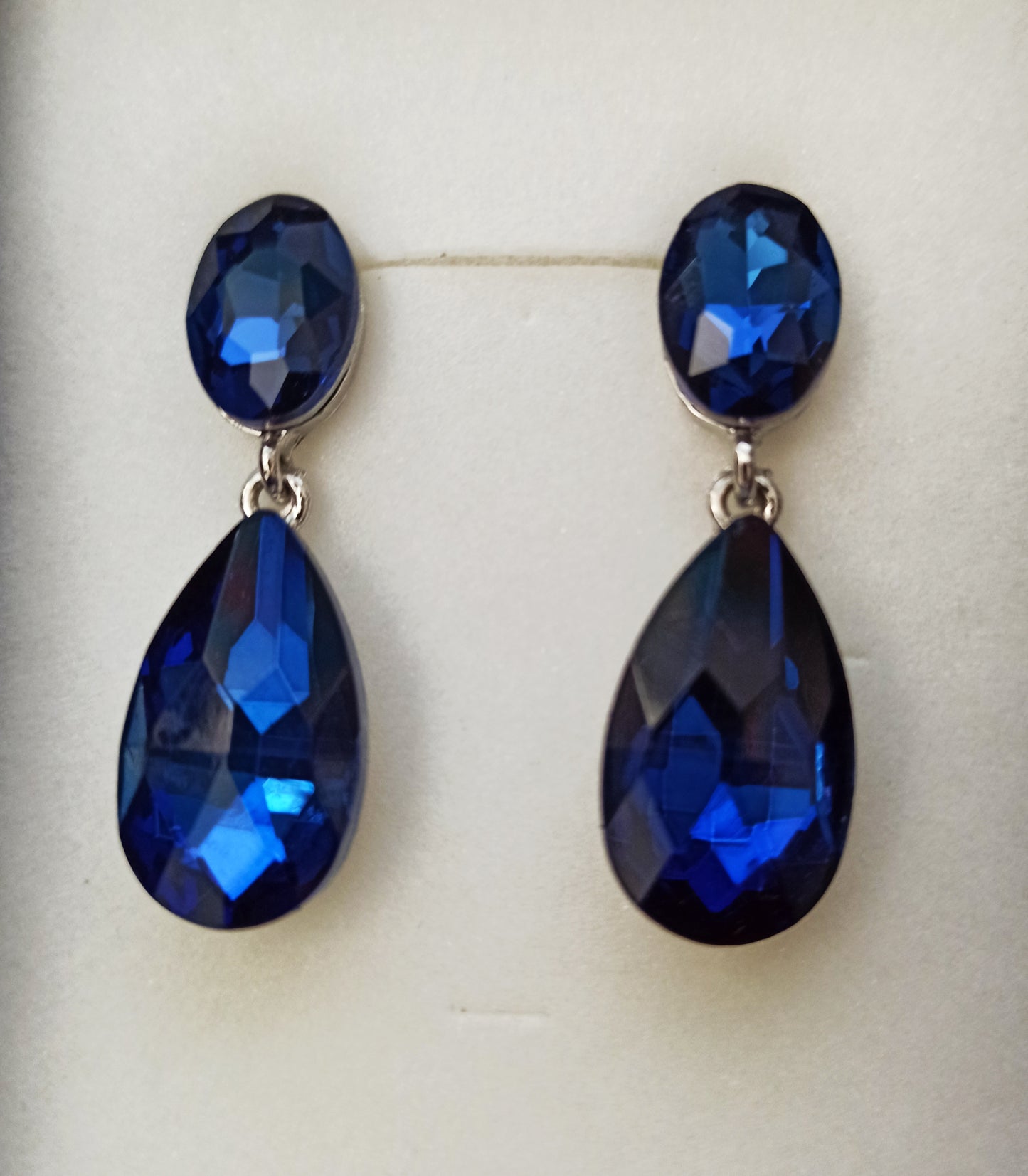 Pendientes Cristales Brillantes Lágrima · Azul Marino, Plata (última unidad!)