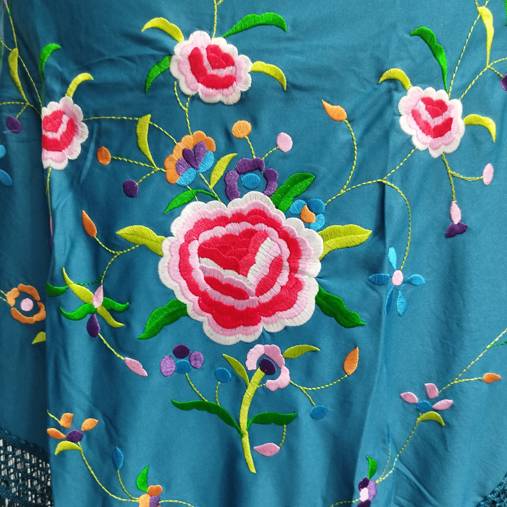 Mantón Flamenco Grande Bordado · Gran Flor Azul Petrol (160 x 85 cm)