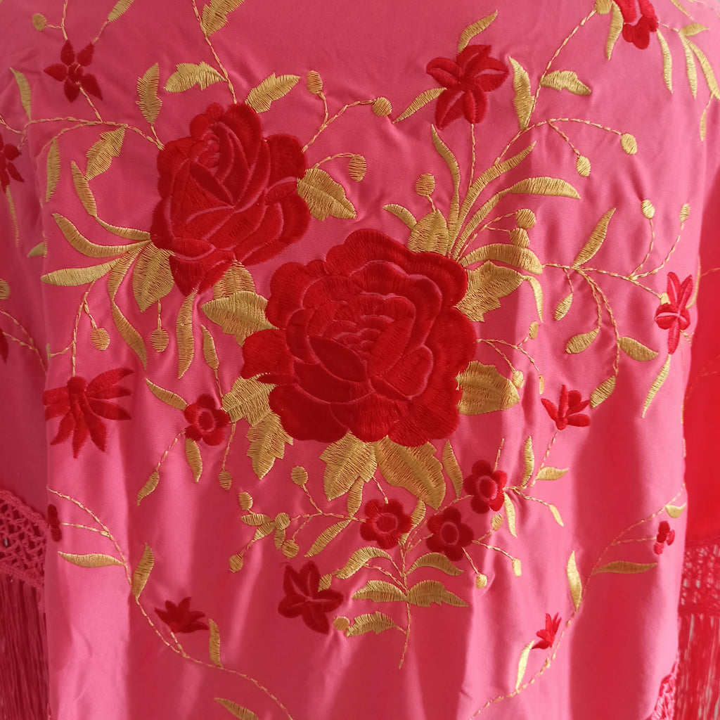 Mantón Flamenco Grande Bordado · Coral Rojo Oro Floral (160 x 85cm)