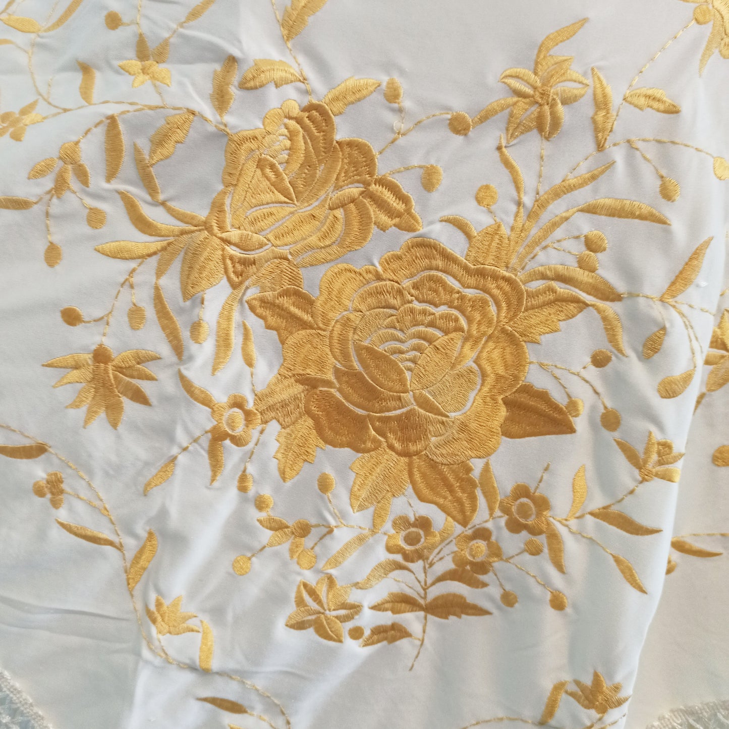 Mantón Flamenco Grande Bordado · Marfil Dorado Floral (160 x 85cm) últimas unidades!