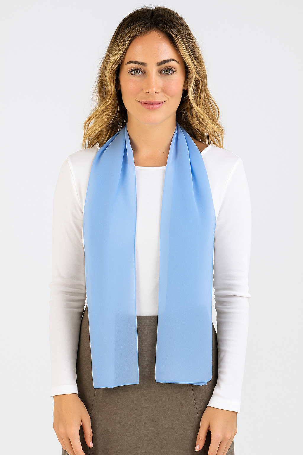 Chal de Chifón – Ligero, Elegante y Hecho en España · Color Azul Cielo (50x150cm) últimas unidades!