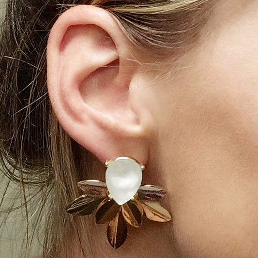 Pendientes Dorados con Cristal · Oro Hojas Laureles Blanco (última unidad!)