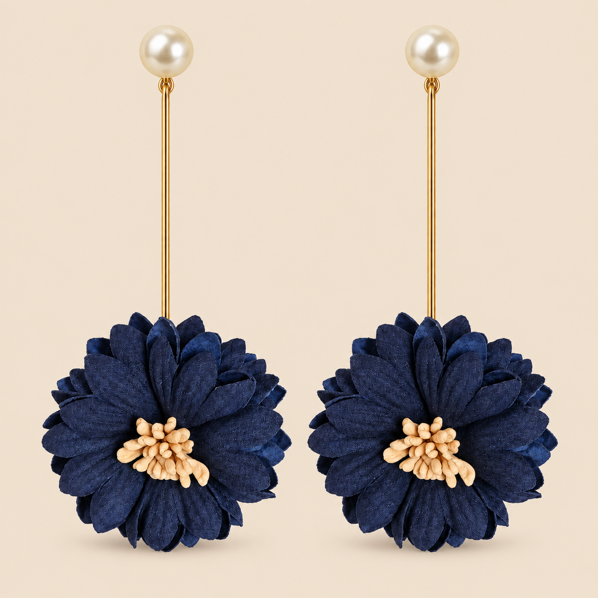 Pendientes largos de flor azul marino con detalle de perla