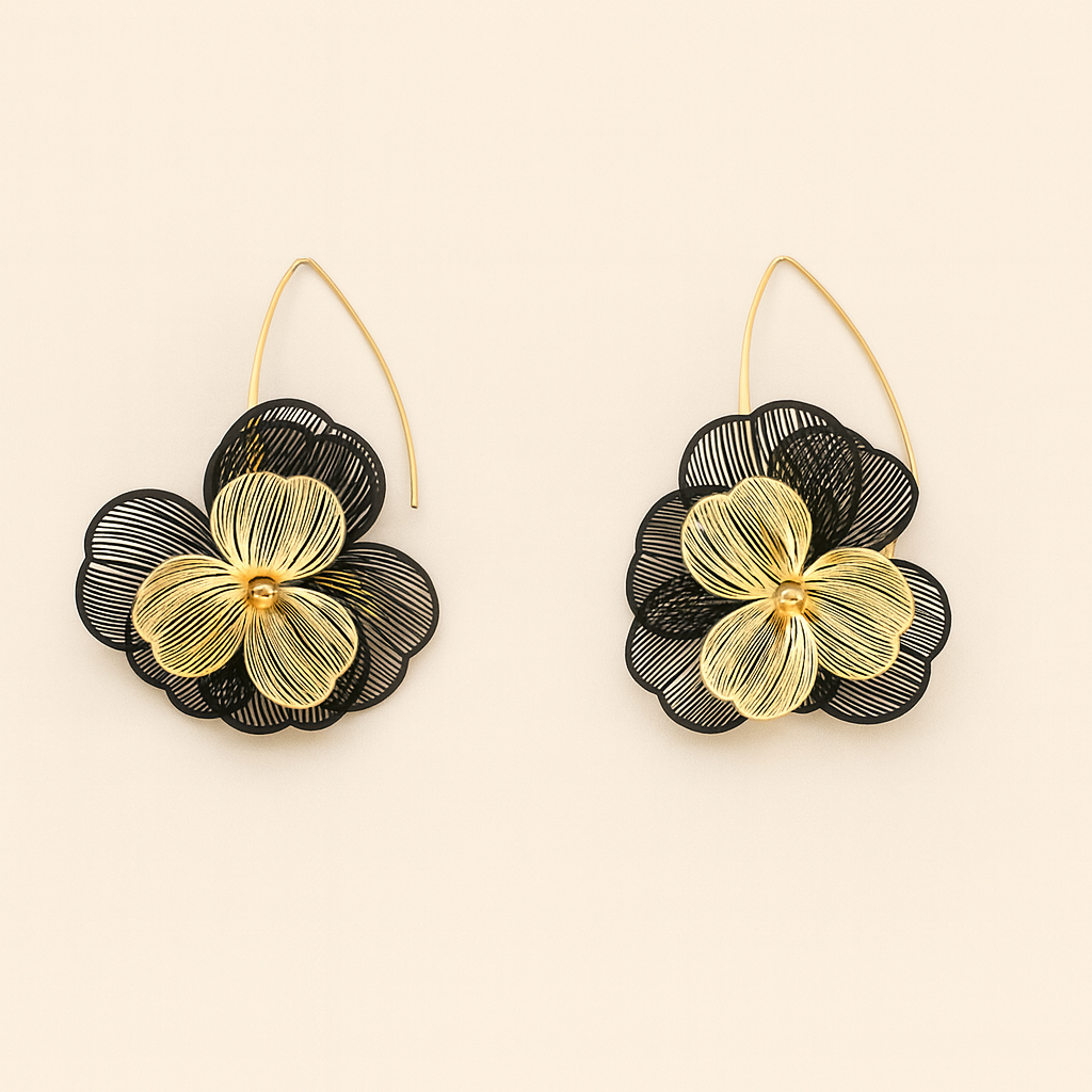 Pendientes Largos Flor Dorada con Hojas Negras · Estilosos y elegantes