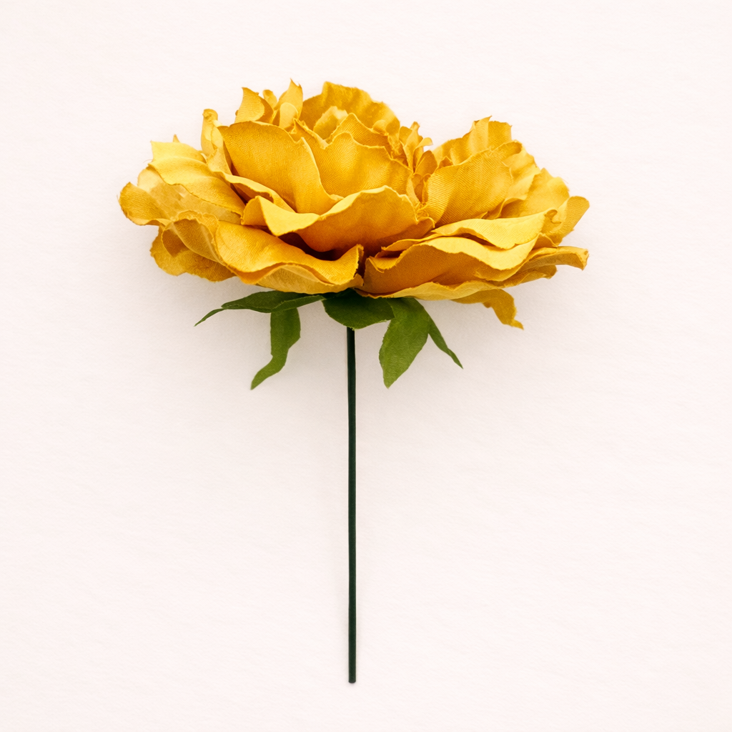 Flor Flamenca Peonía Grande para Pelo · Mostaza Ø17 cm