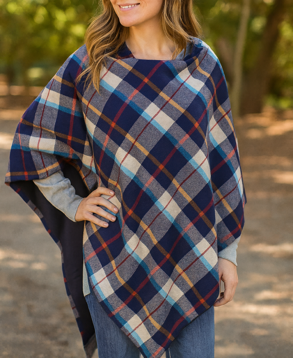 Poncho Reversible · Cuadrados Multicolor/Marino (última unidad!)