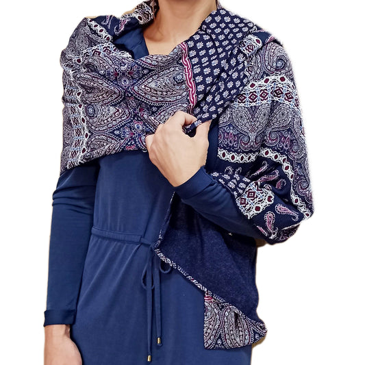 Bufanda Larga Rectangular Suave y Reversible · Estampado Azul