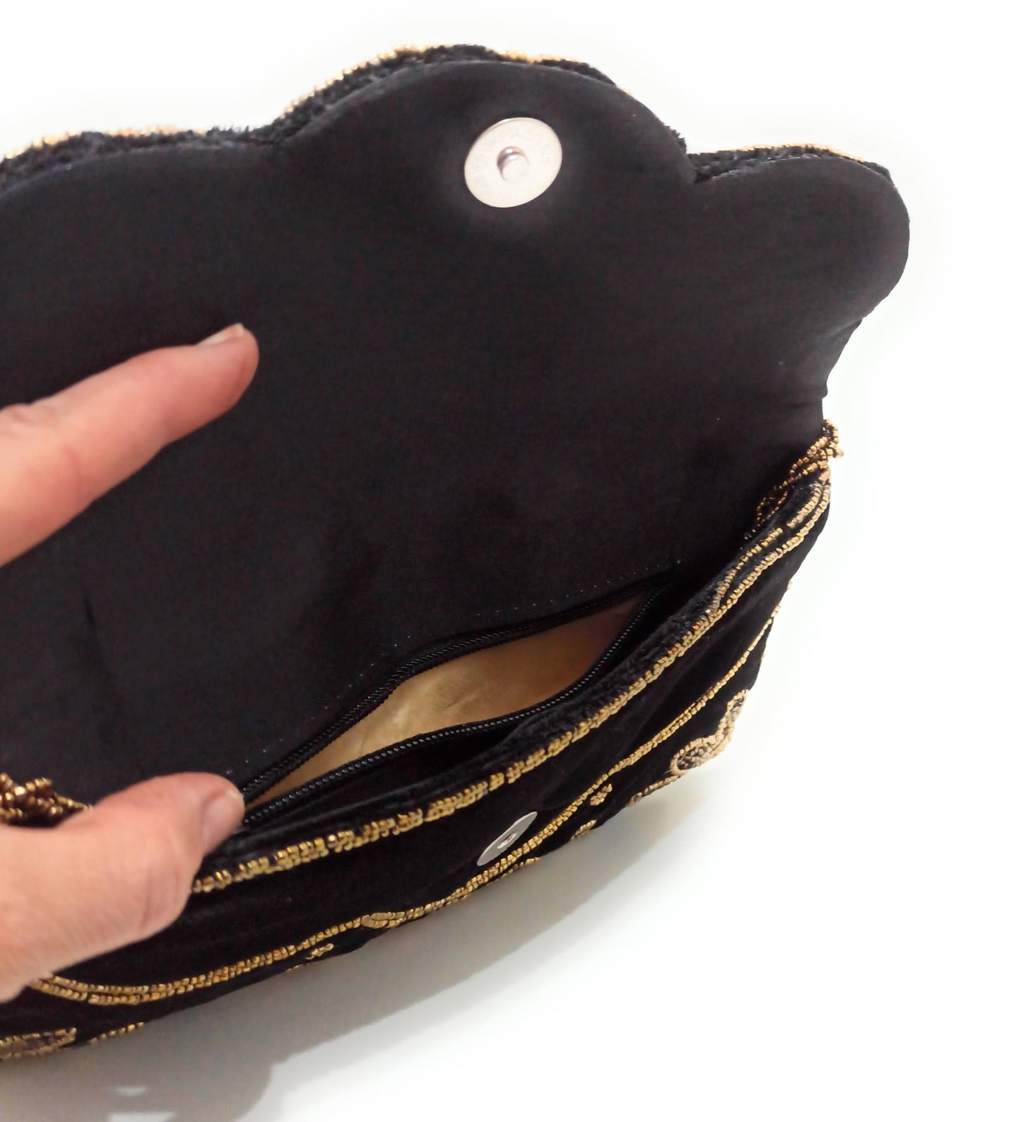 Cartera De Mano Bolso Terciopelo Bordado · Artesanía bordada, Negro (últimas unidades!)