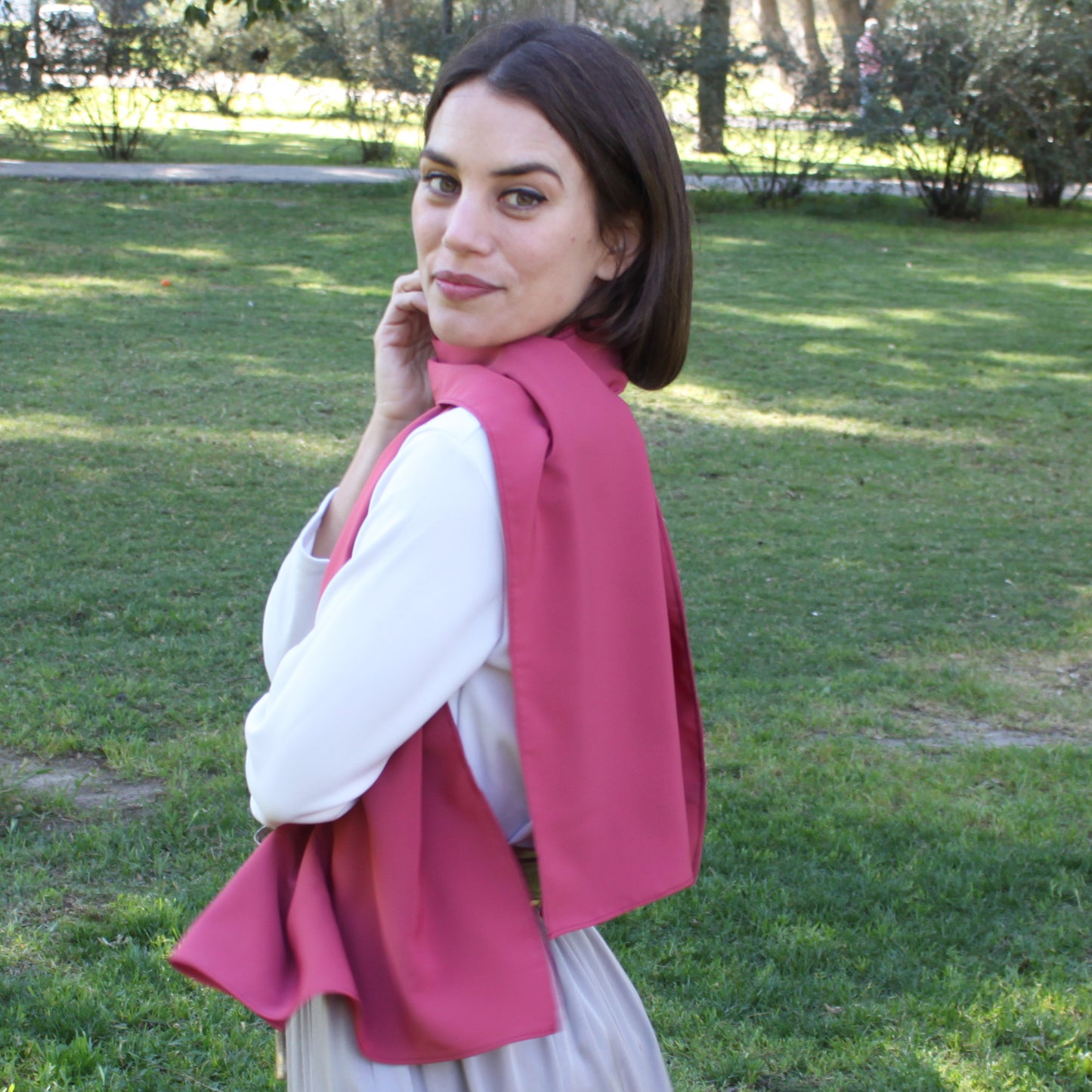 Chal de Fiesta Crepe de Seda – Elegancia Artesanal Hecha en Sevilla · Burdeos (50x150cm) última unidad!