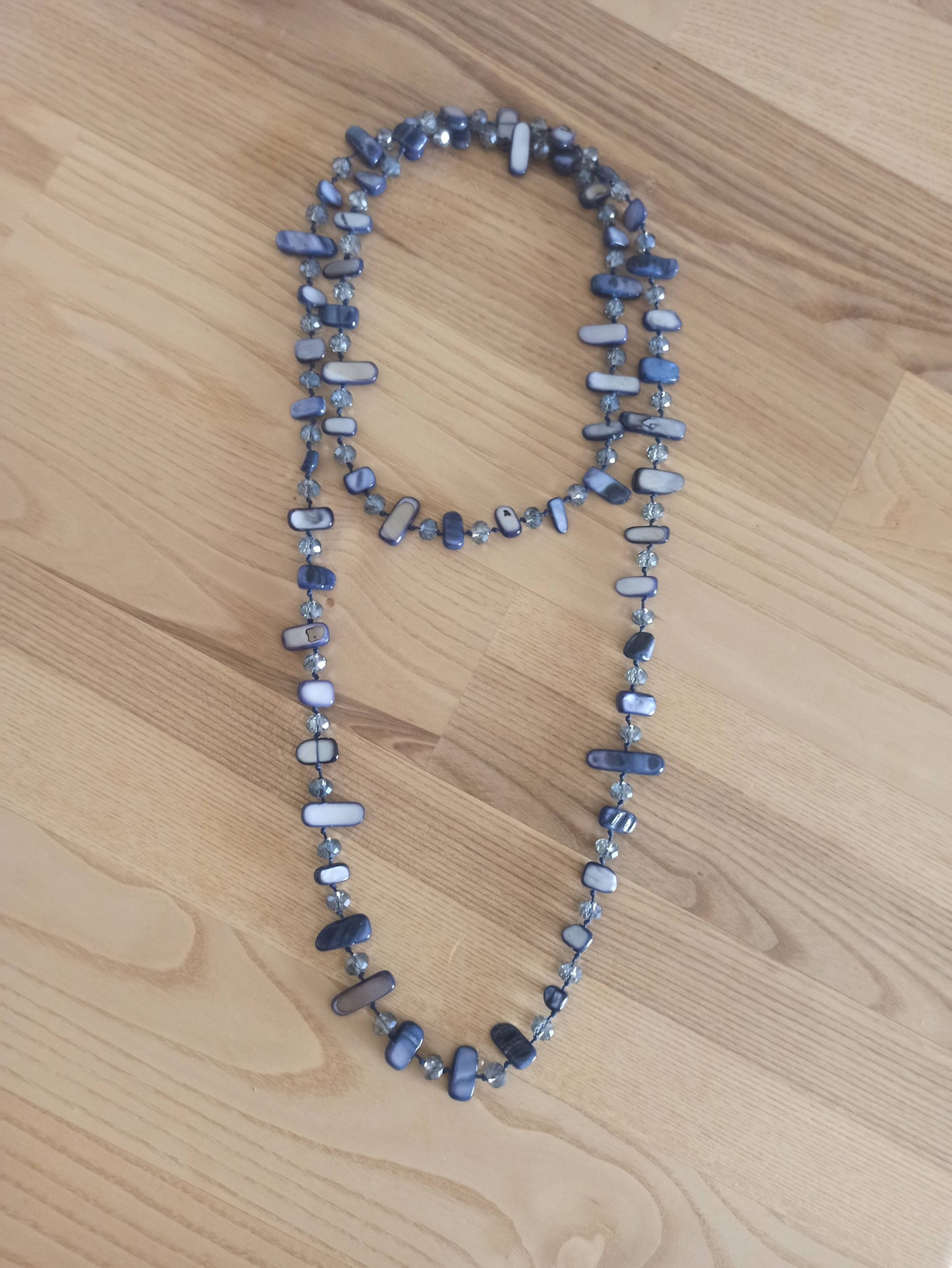 Collar Largo de Nácar · Azul Noche