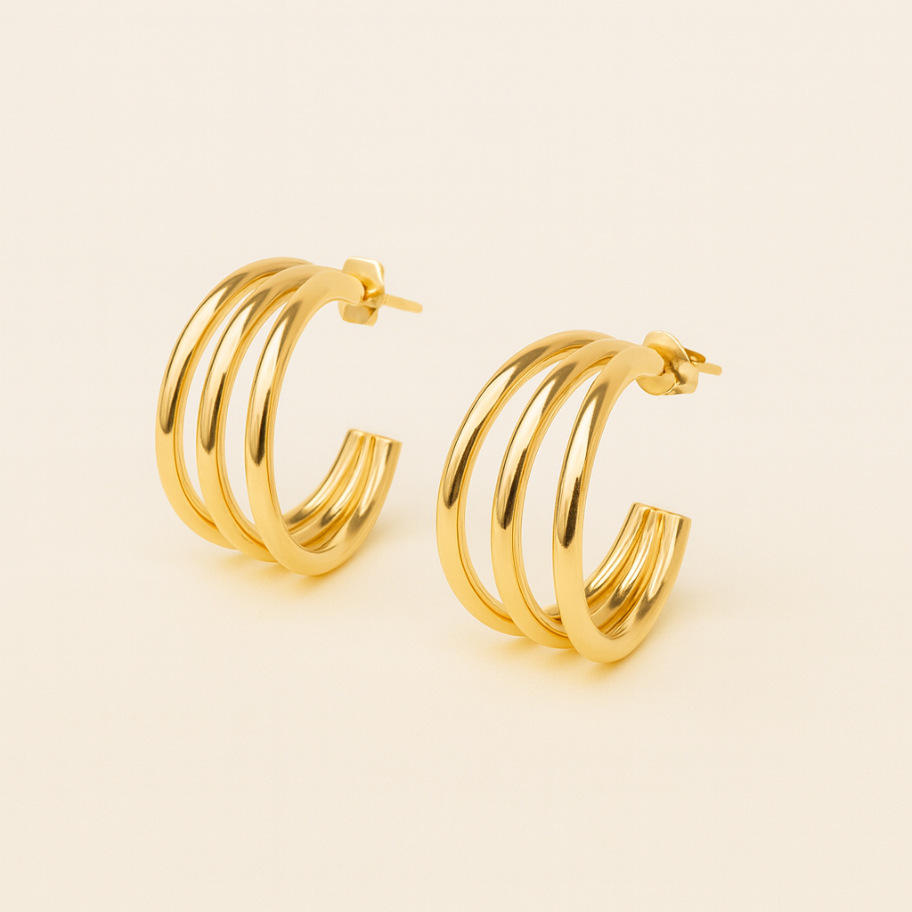 Pendientes Aro Triple Oro · Diseño minimalista y elegante dorado (últimas unidades!)