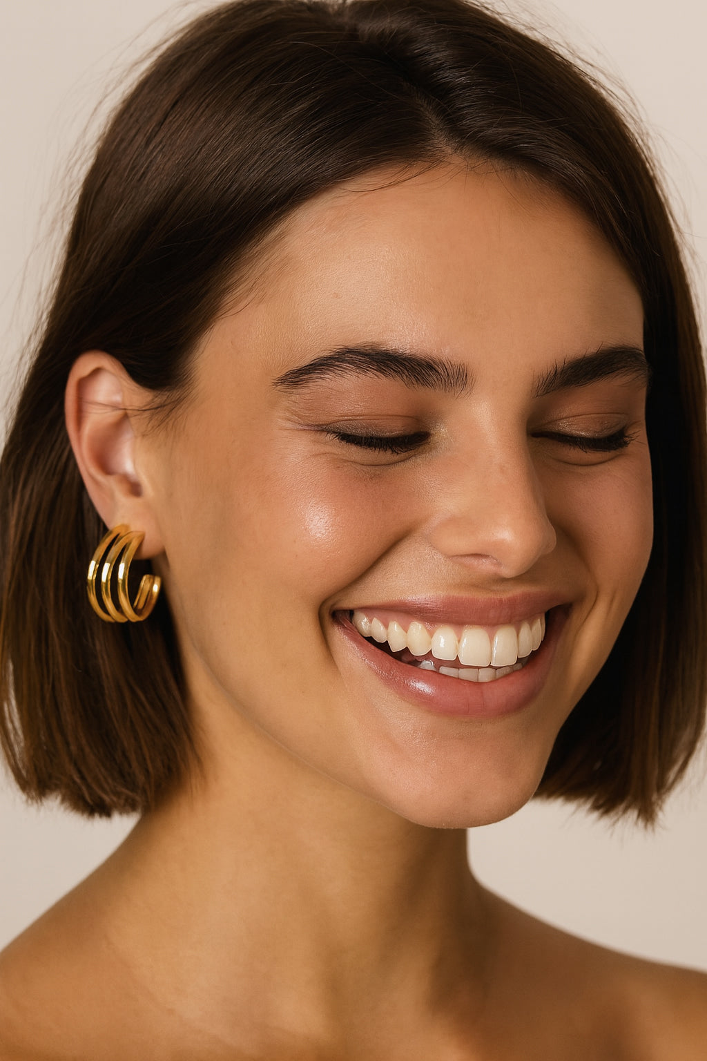 Pendientes Aro Triple Oro · Diseño minimalista y elegante dorado (últimas unidades!)