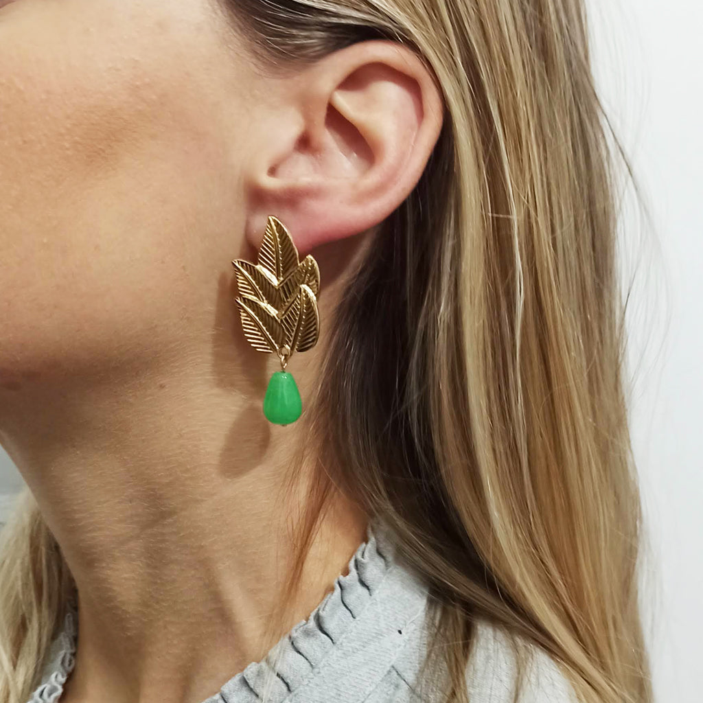 Pendientes Oro Hojas Doradas con Piedra Semipreciosa · Cuarzo Verde (única unidad!)