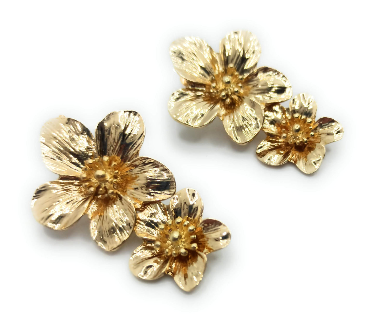 Pendientes Largos Dorados · Doble Flor Oro Brillo