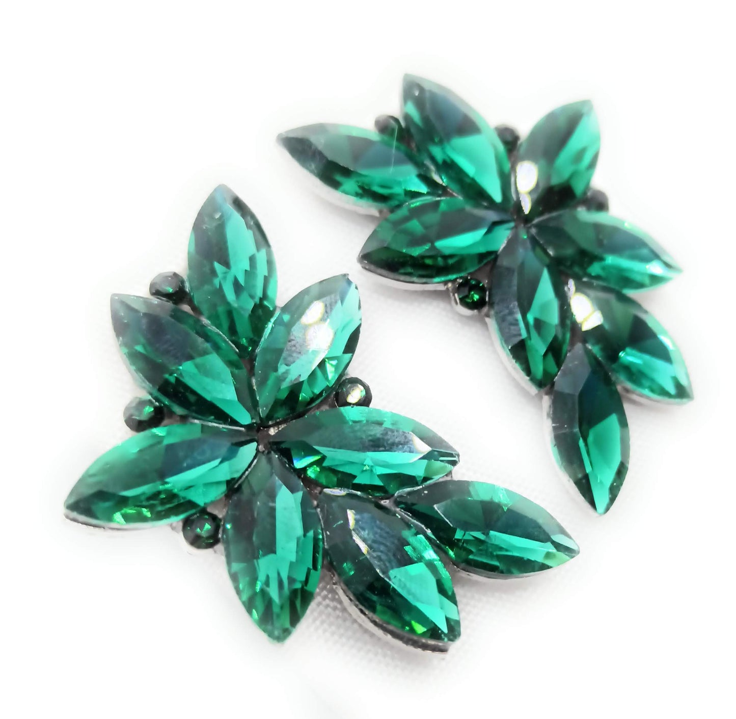 Pendientes Espectaculares Florales · Cristales Verde Esmeralda, Plata