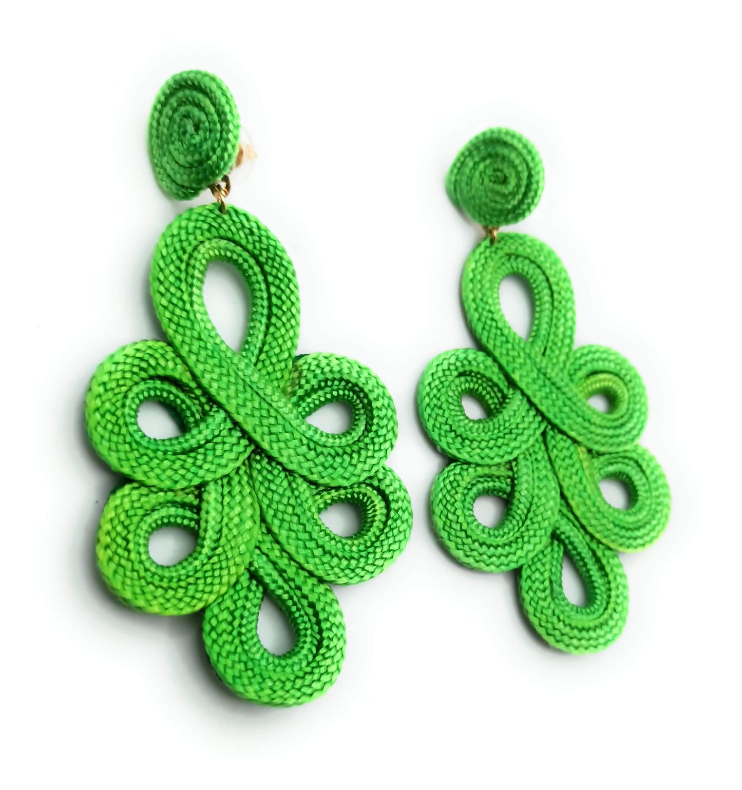 Pendientes largos y ligeros de flamenca · Verde Claro