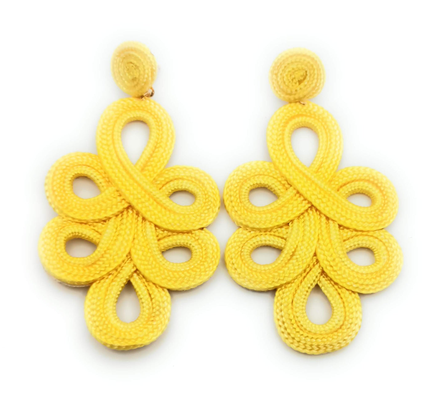 Pendientes largos y ligeros de flamenca · Amarillo