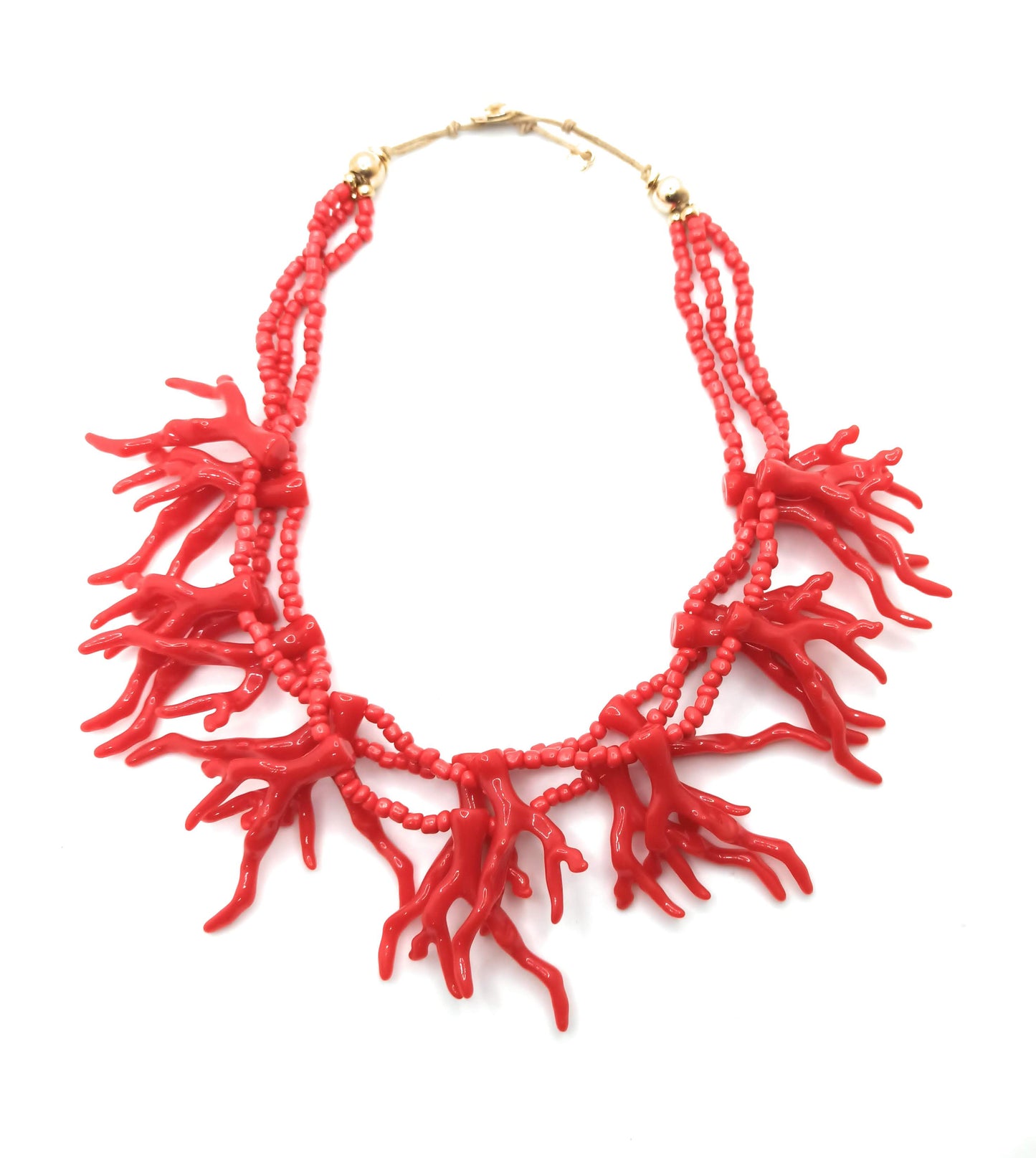 Collar Corto Triple · Coral Rojo