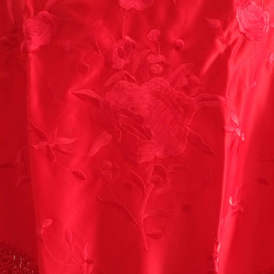 Mantón Flamenco Grande · Bordado Rojo (175 x 85cm) - última unidad!