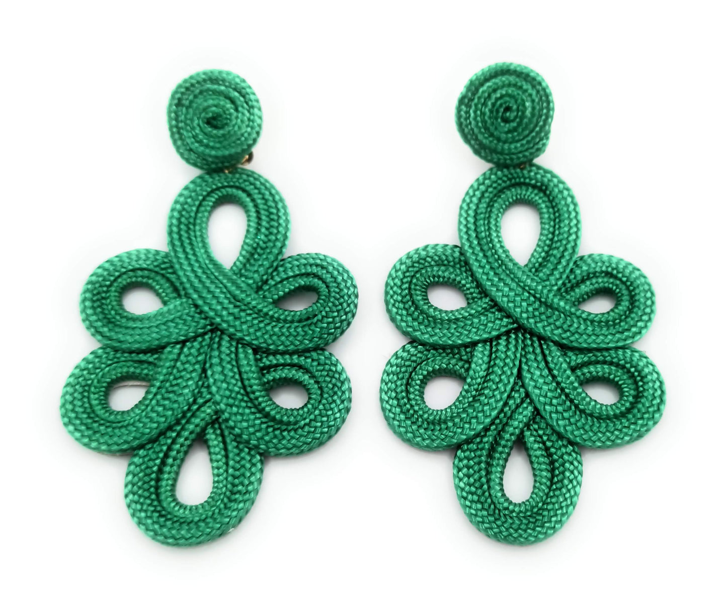 Pendientes largos y ligeros de flamenca · Verde